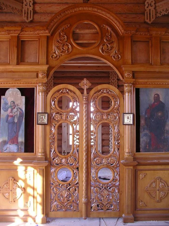 Иконостас храма Иоанна Крестителя, подворье Свято-Никольского женского монастыря, г.Арзамас