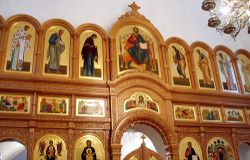 Иконостас храма в честь Покрова Пресвятой Богородицы, г.Брянск.