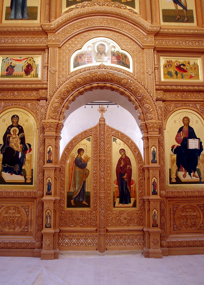 Иконостас храма в честь Покрова Пресвятой Богородицы, г.Брянск