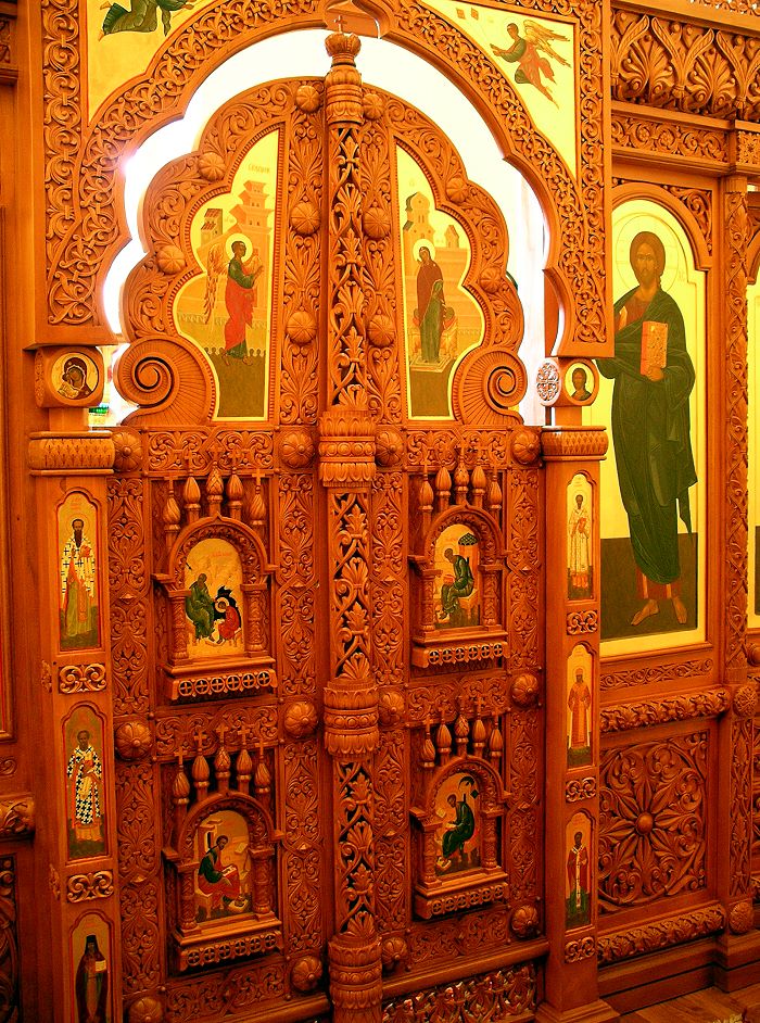 Иконостас Покровской церкви в усадьбе Марьино, с.Ивановское, Курская область