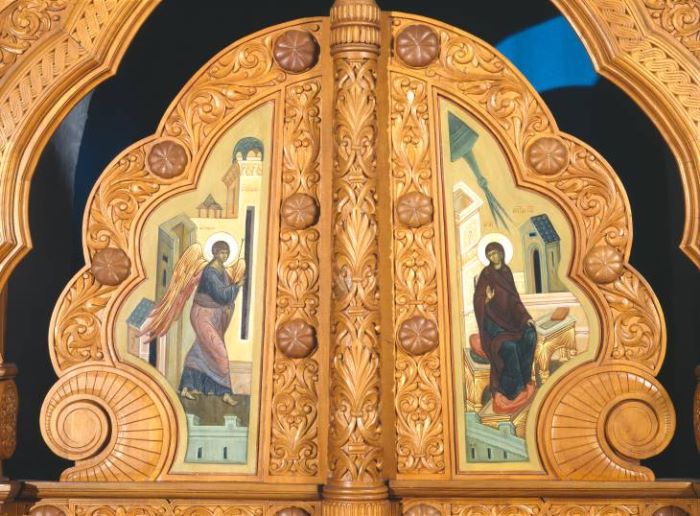 Иконостас храма иконы Божией Матери Всех Скорбящих Радость на ул.Гурьянова, г.Москва