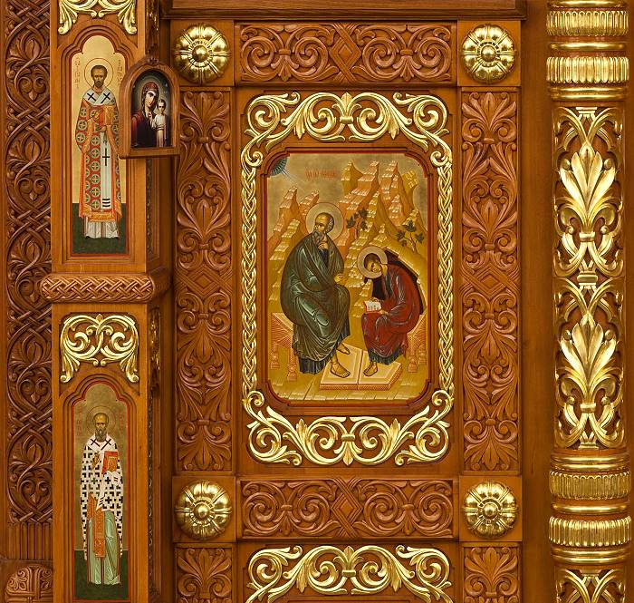 Иконостас Троицкого храма в Мансурово, Курская область